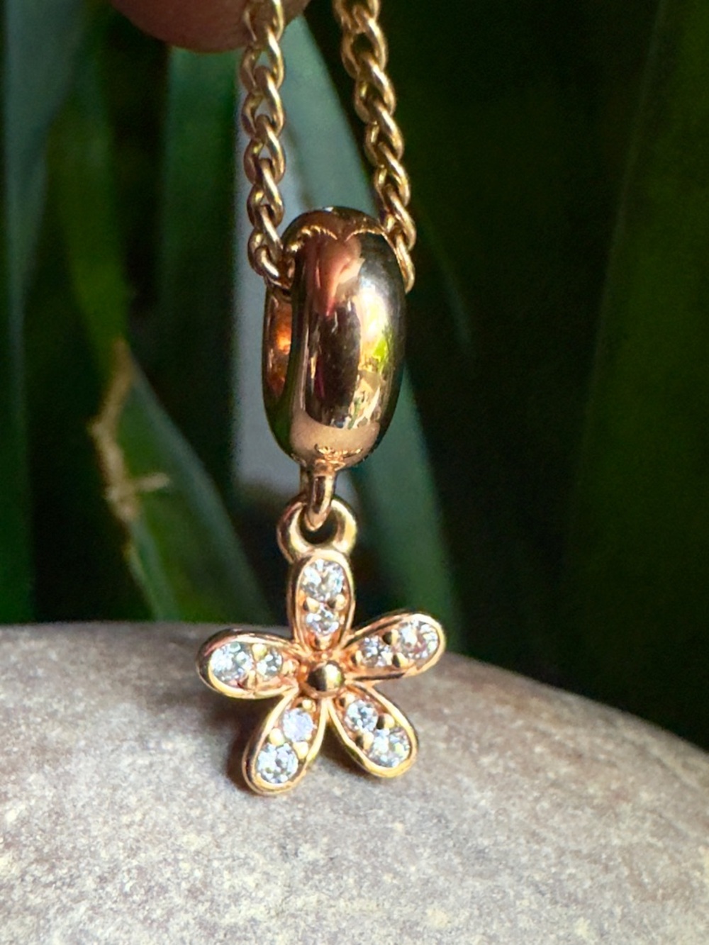 Pandora Dazzling Daisy Pendant